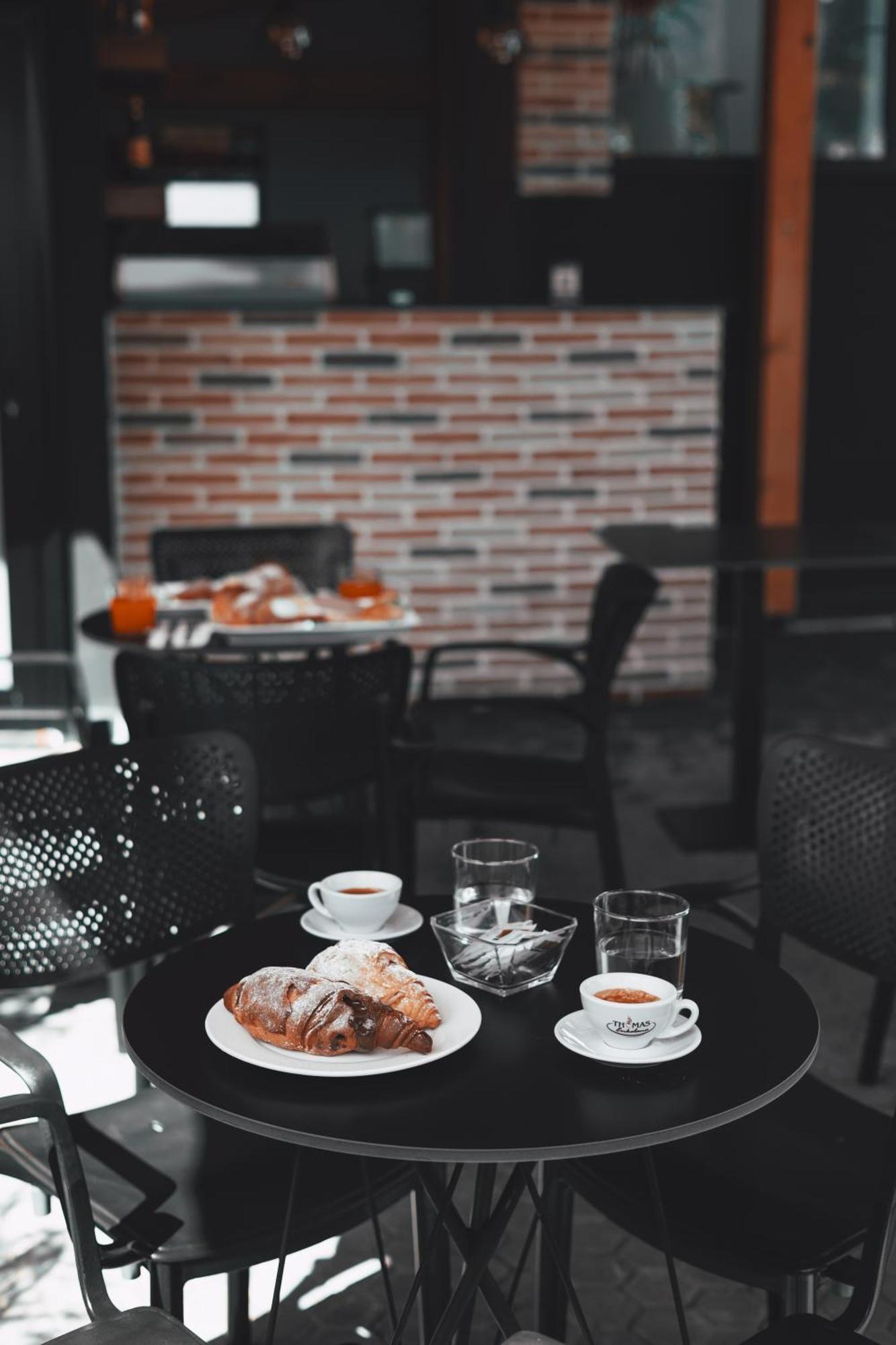 Hotel Beke Vlorë 外观 照片